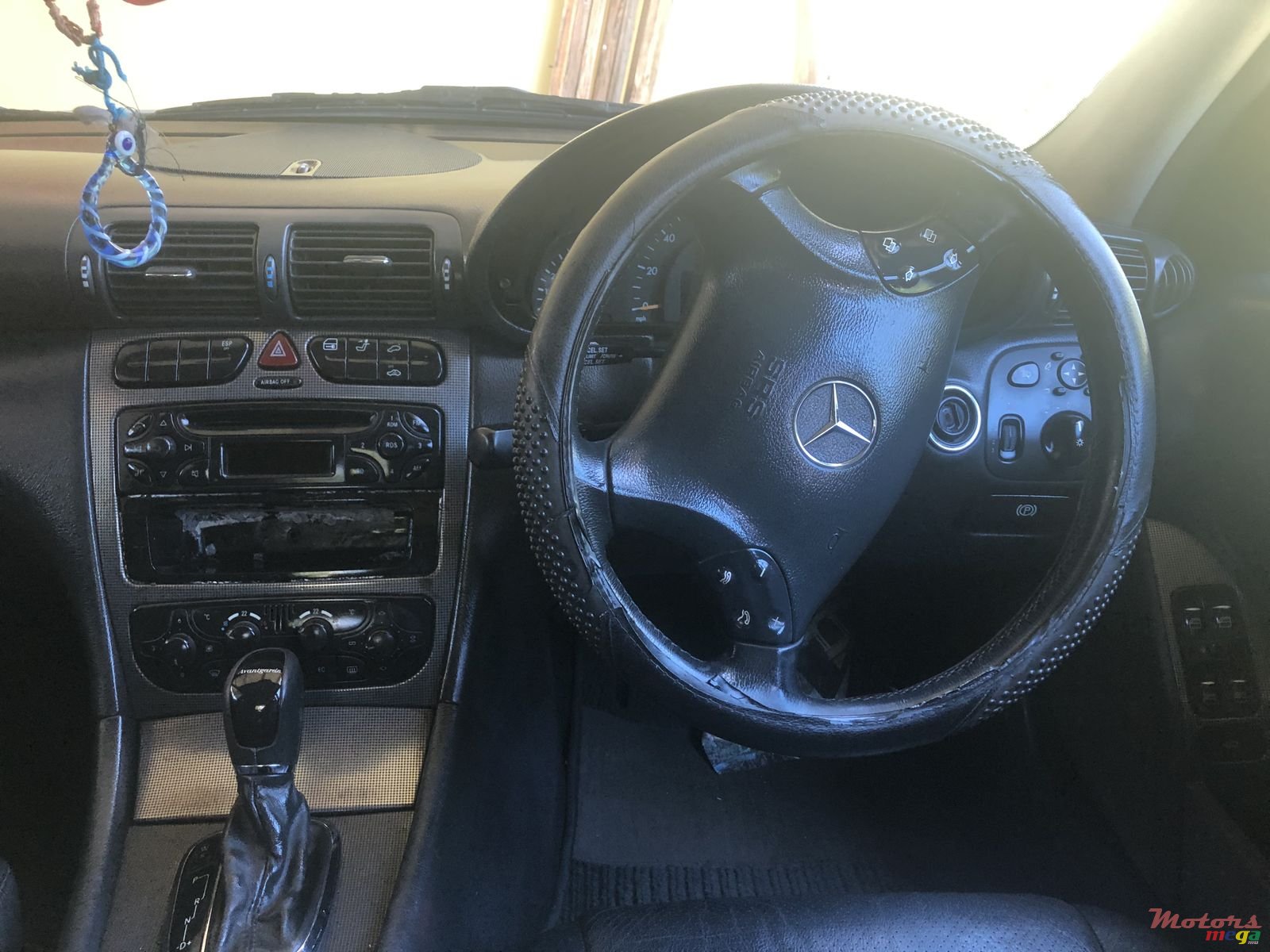 2002' Mercedes-Benz 220 photo #2