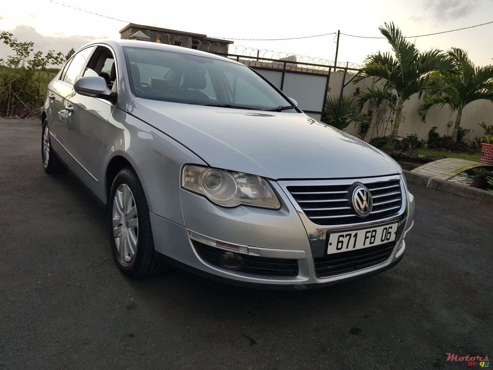 2006' Volkswagen Passat fsi photo #1