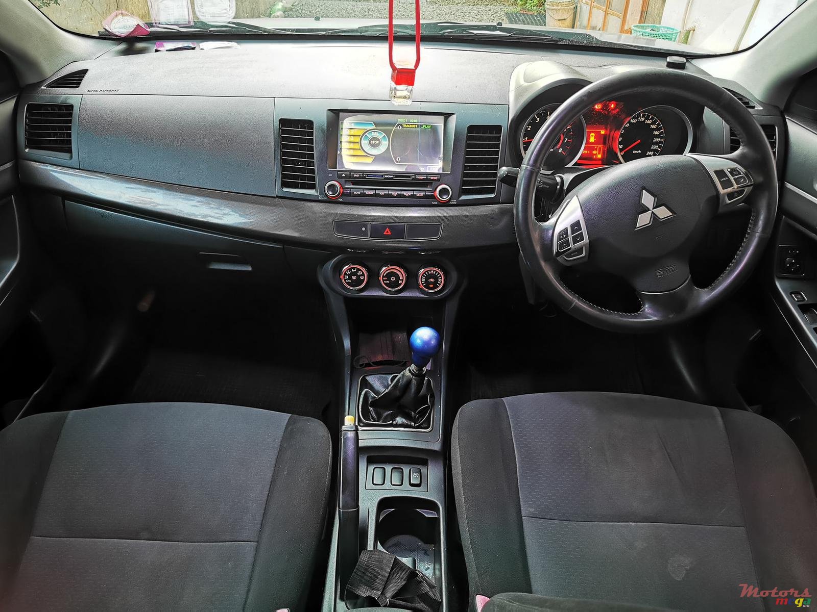 2011' Mitsubishi Lancer Evolution EX 1.5 GLS photo #5