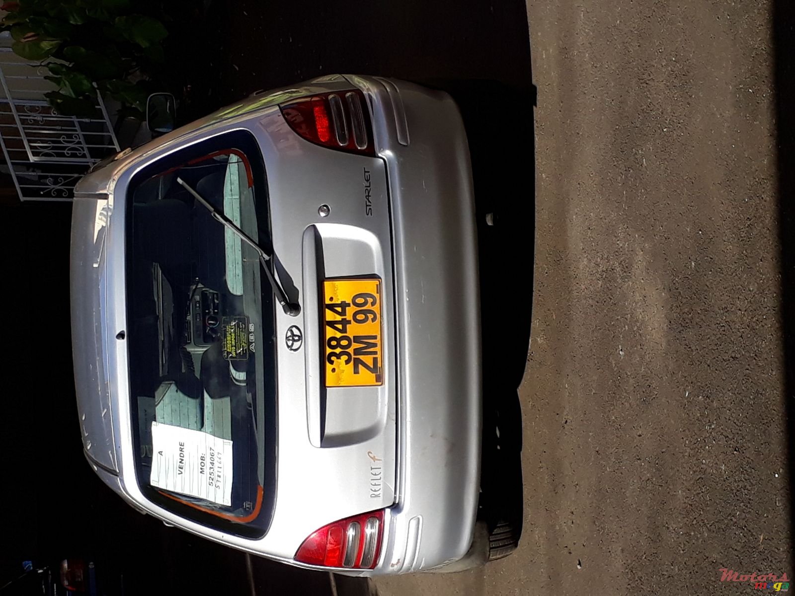 1999' Toyota Starlet photo #2