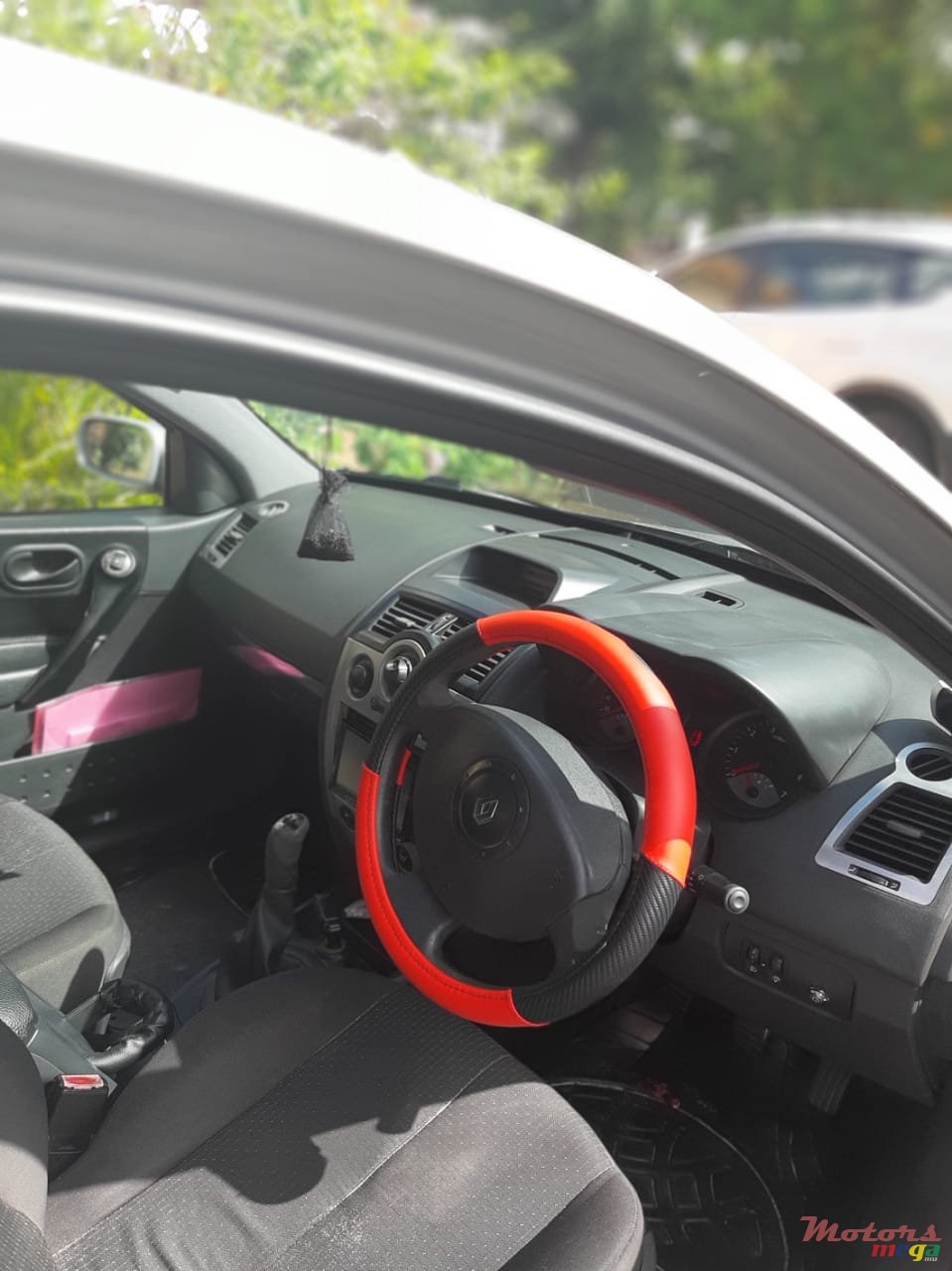 2004' Renault Megane 2 photo #5