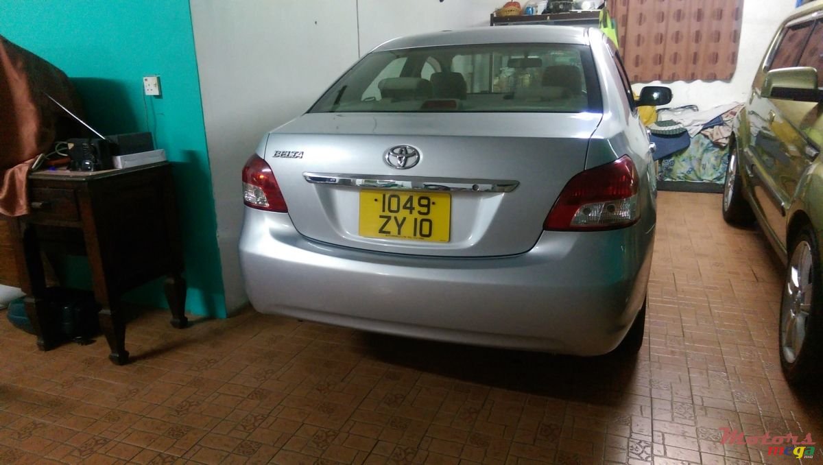 2010' Toyota Yaris Belta photo #1