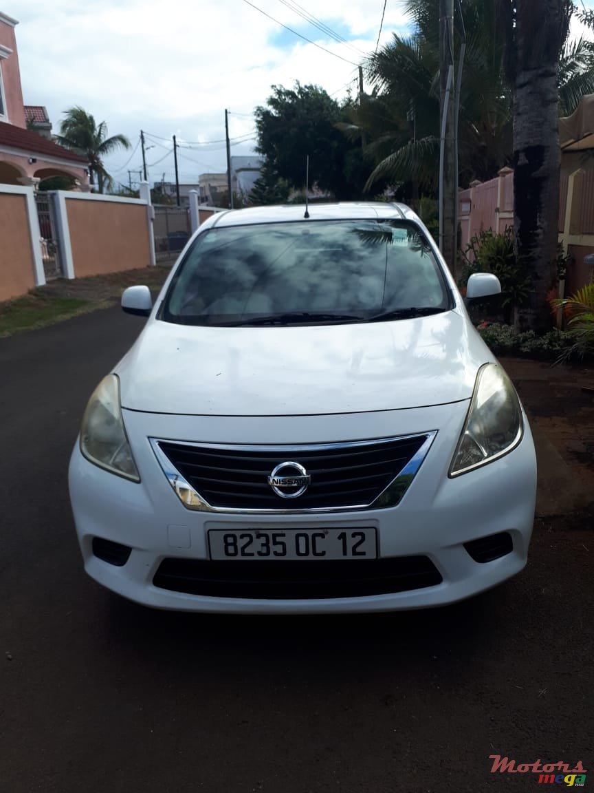 2012' Nissan March photo #2