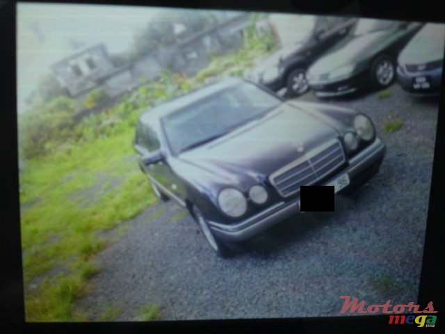 1996' Mercedes-Benz 230E photo #1