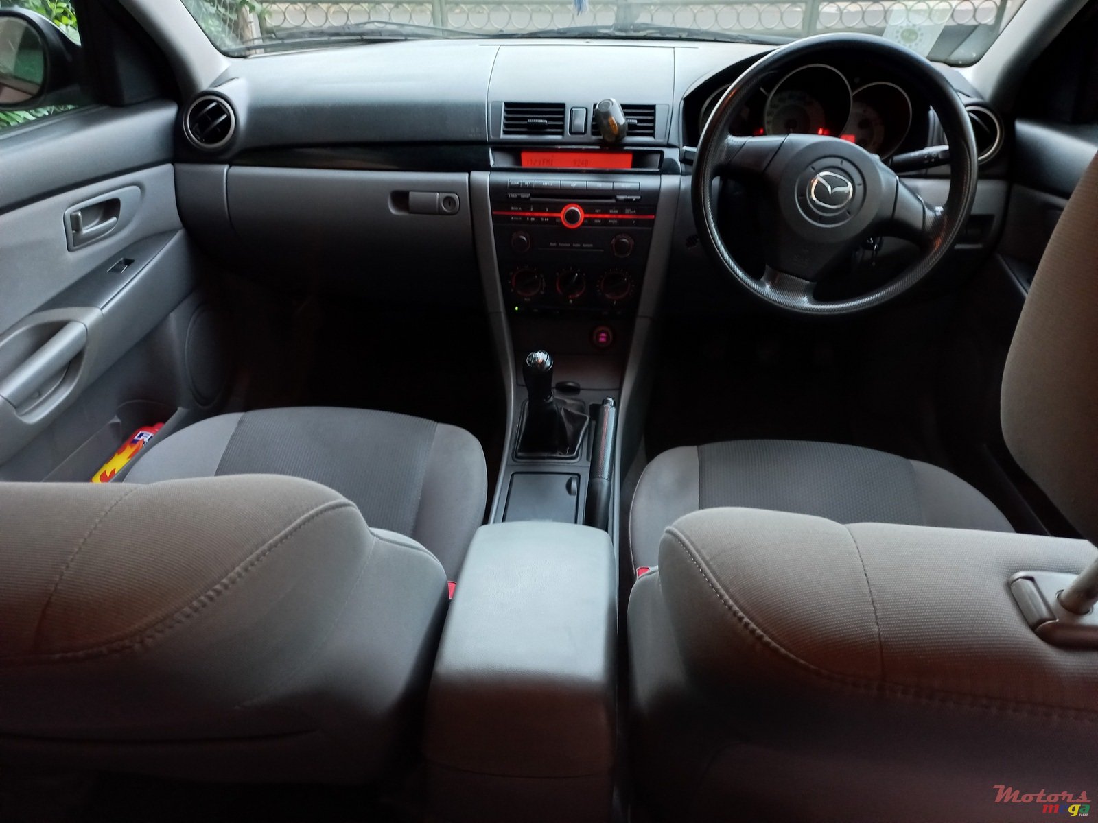 2009' Mazda 3 photo #2