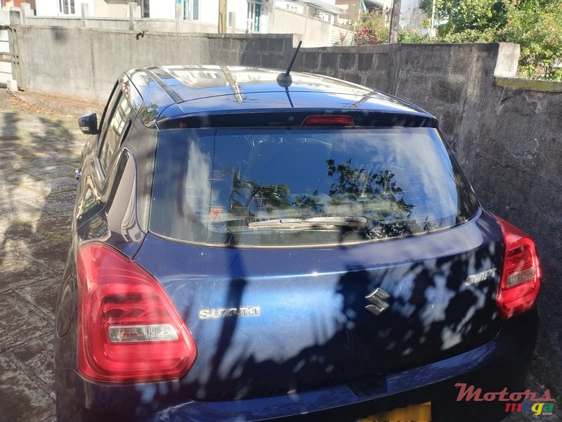 2020' Suzuki Swift photo #3