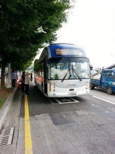 Korea Constructs Road That Wirelessly Charges Moving Electric Buses