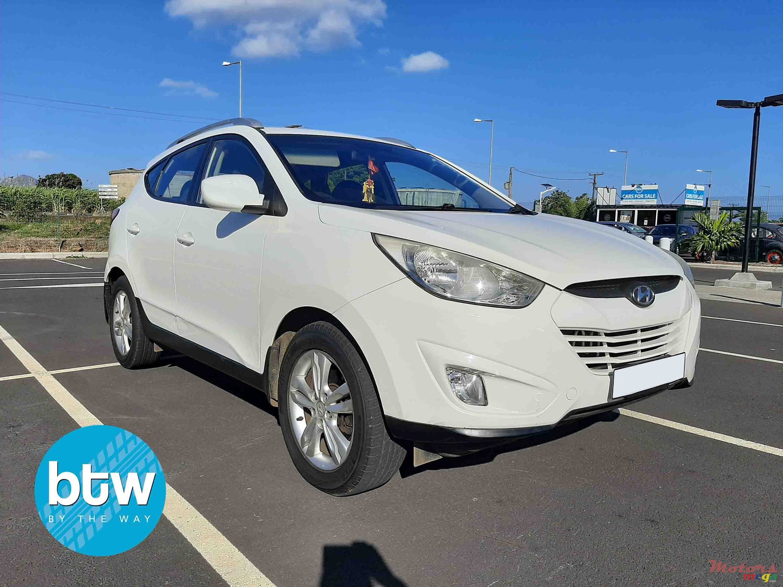 2010' Hyundai ix35 photo #1