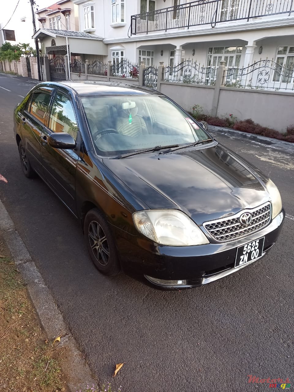 2000' Toyota Corolla NZE photo #2