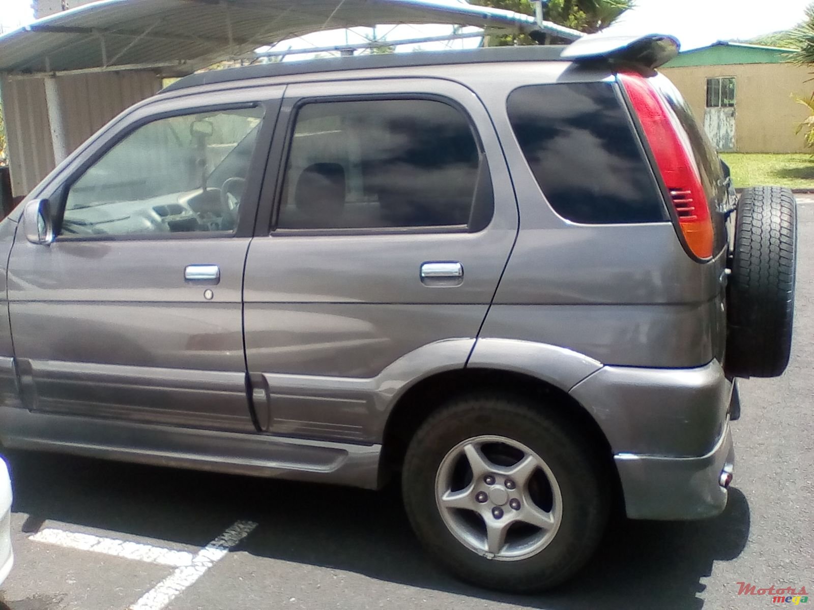 1999' Toyota Cami photo #2