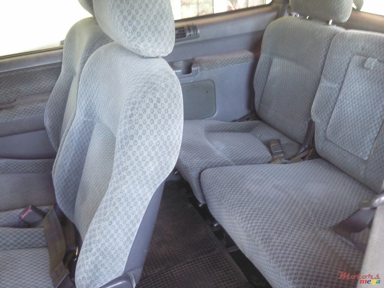 2001' Hyundai Trajet photo #6