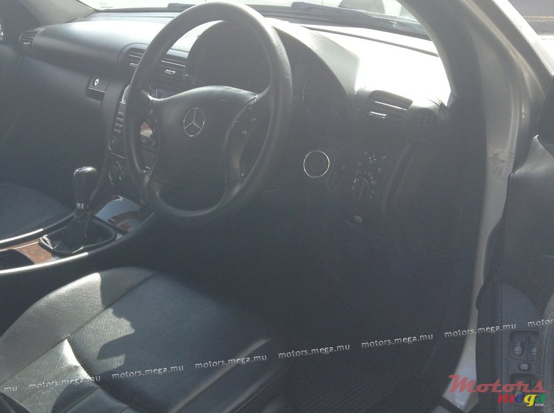 2004' Mercedes-Benz C-Class 180 photo #4