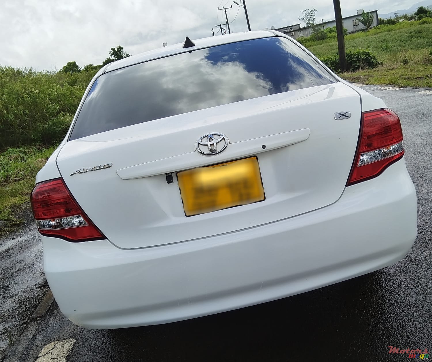 2012' Toyota Axio photo #3