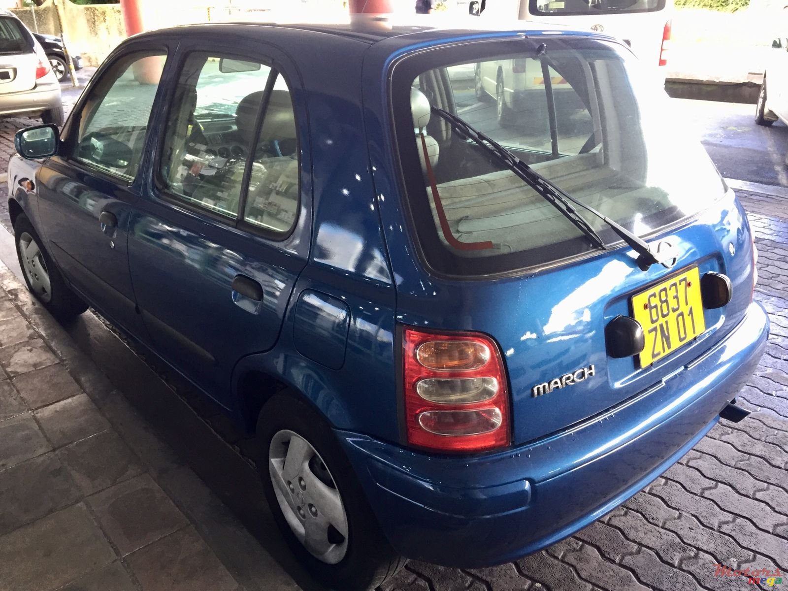 2001' Nissan March photo #2