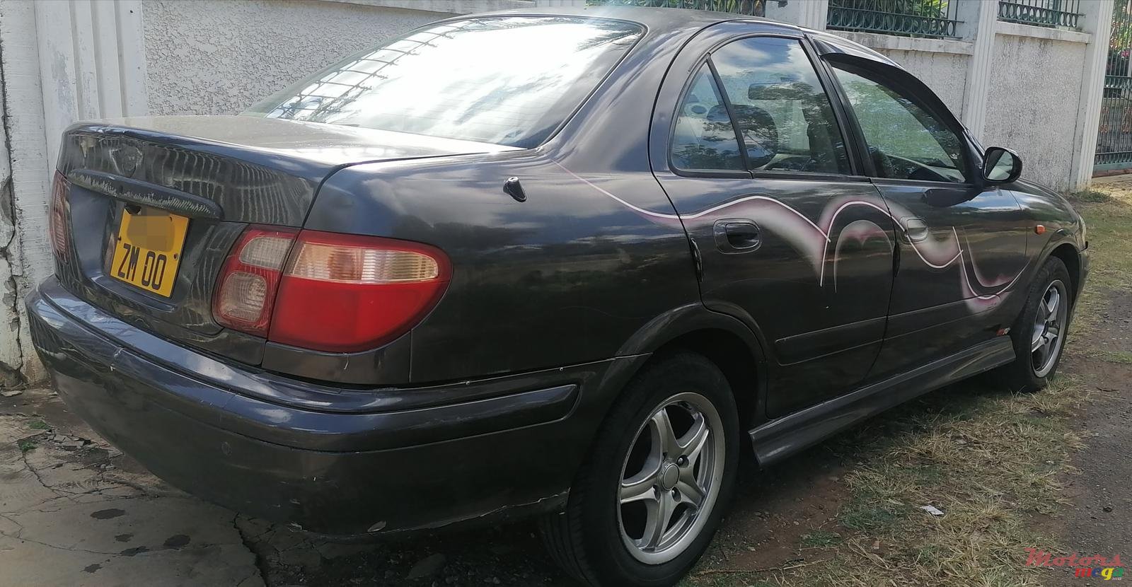 2000' Nissan Sunny photo #3