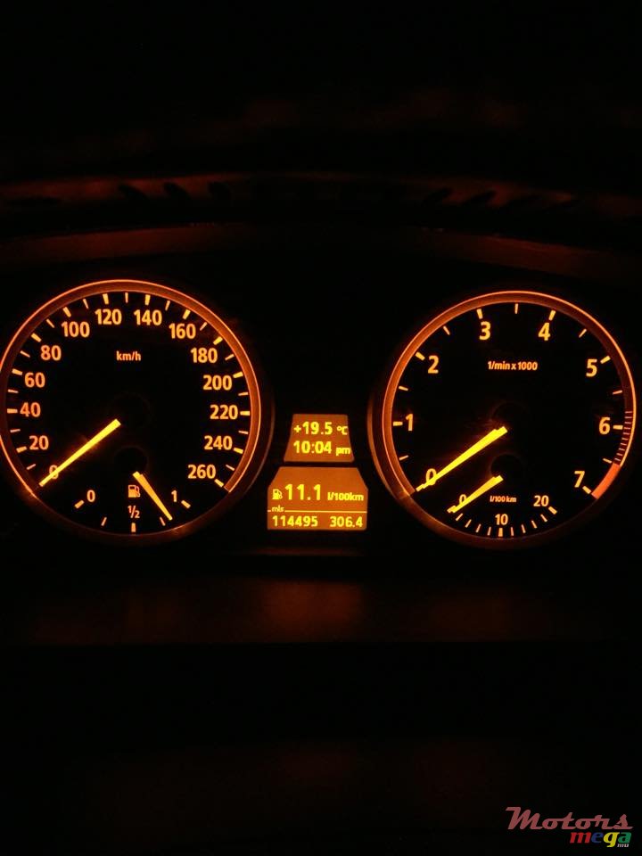 2004' BMW 520 photo #6