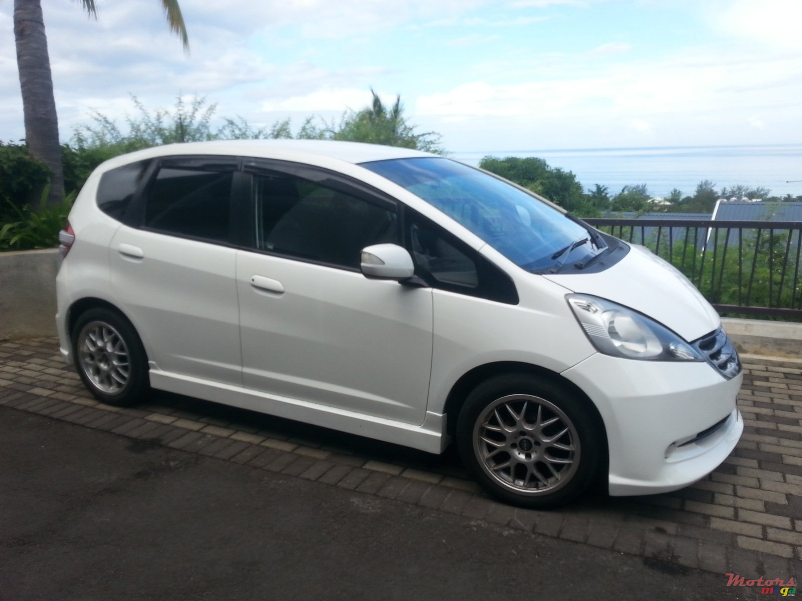 2008' Honda Fit photo #1