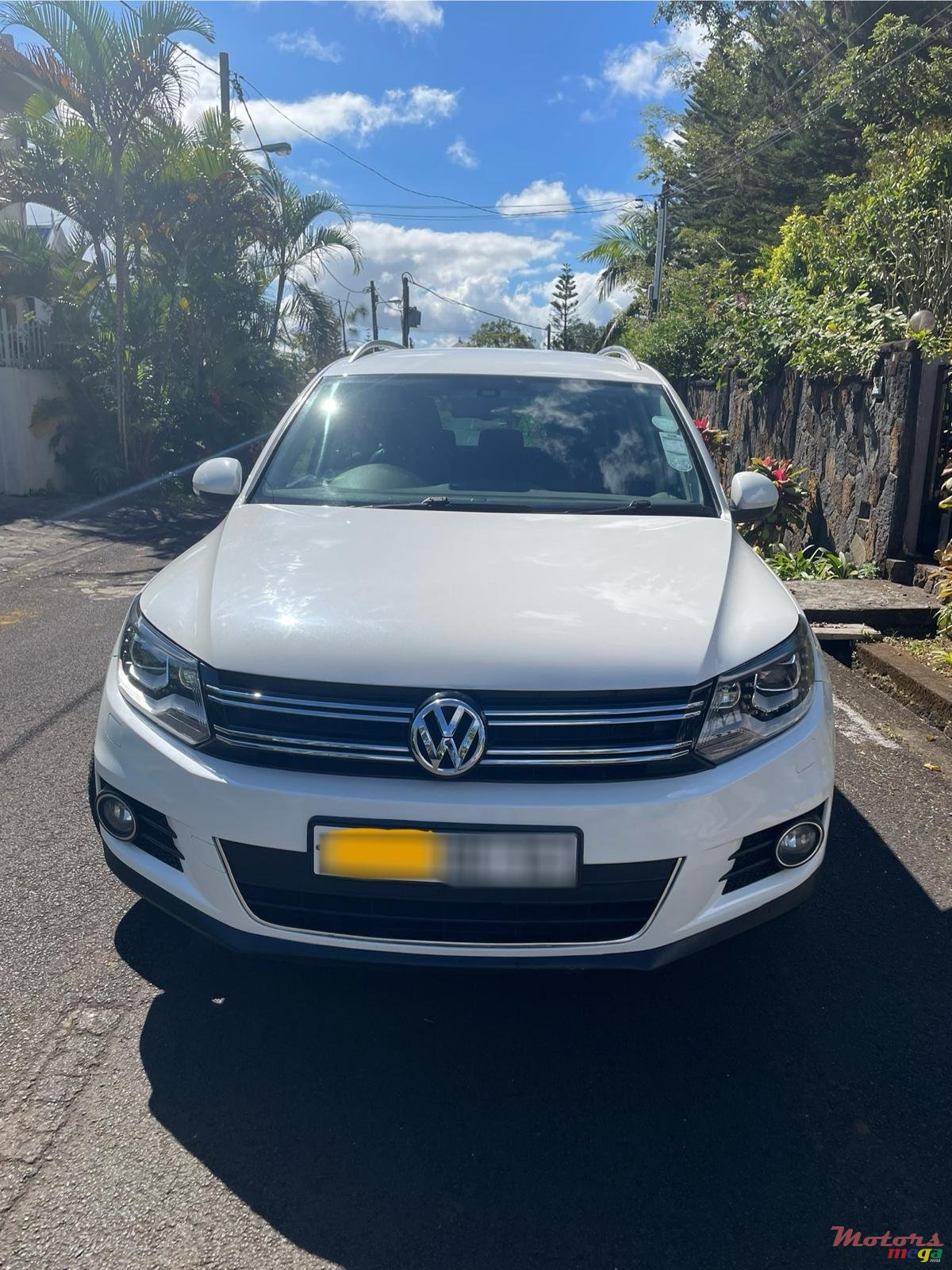 2014' Volkswagen Tiguan photo #4