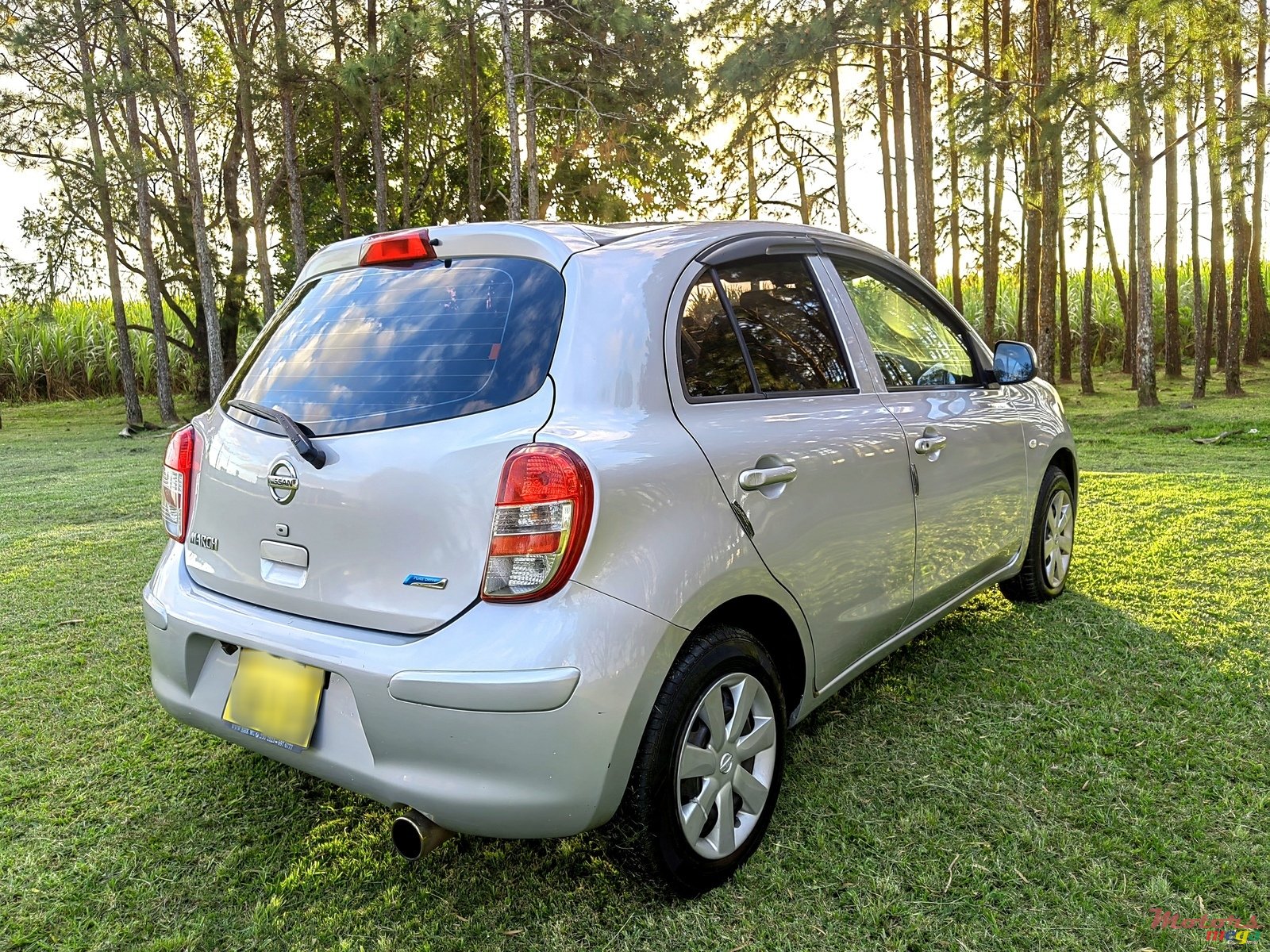 2013' Nissan March photo #5