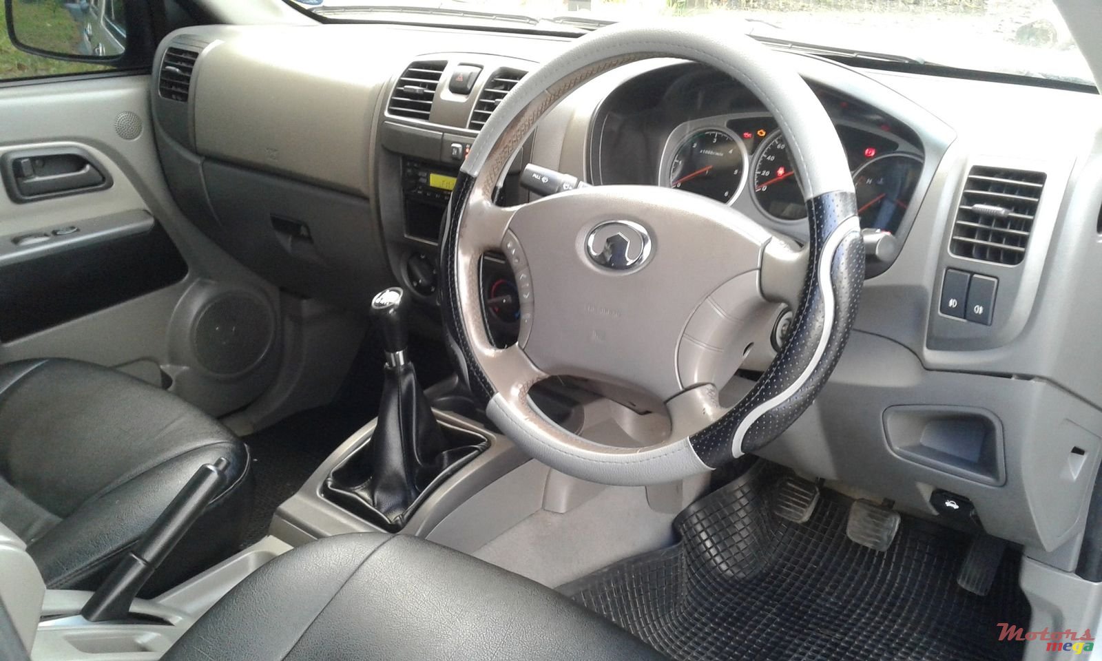 2011' GWM Steed 5 (4x4) photo #5