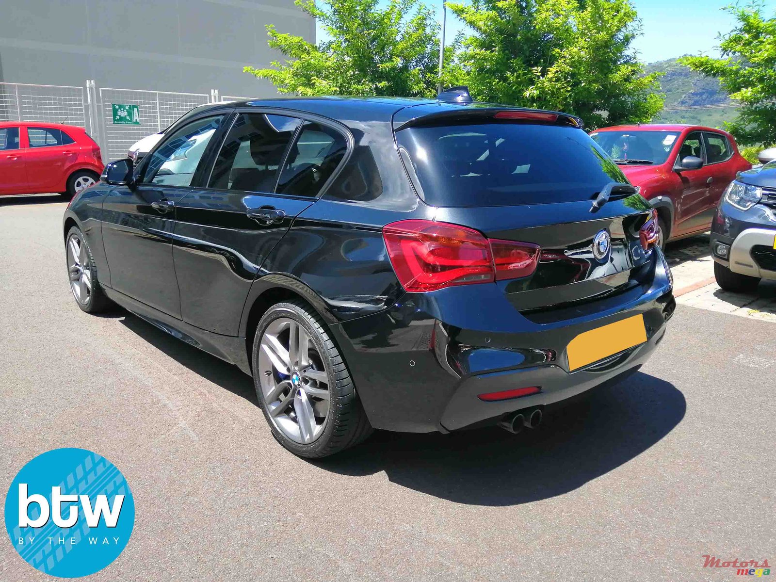 2018' BMW 1 Series 120i M Sport Package photo #2