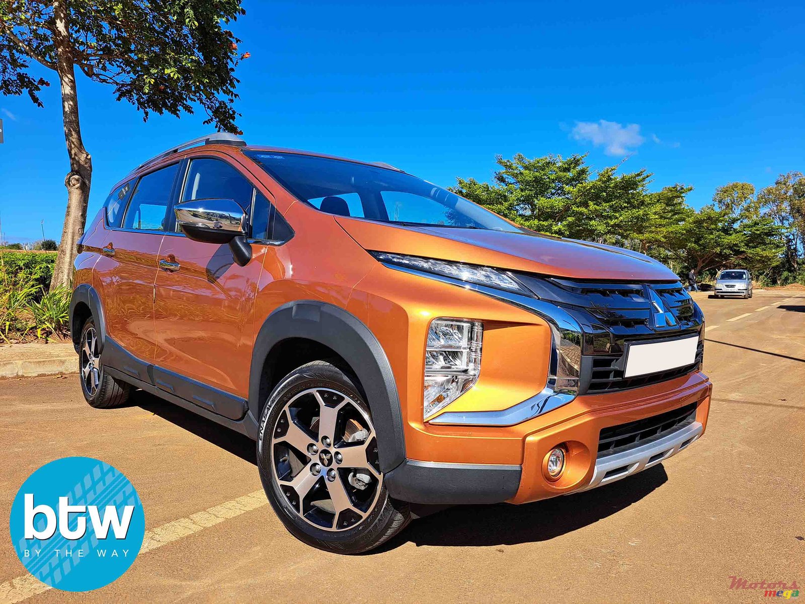 2021' Mitsubishi photo #1