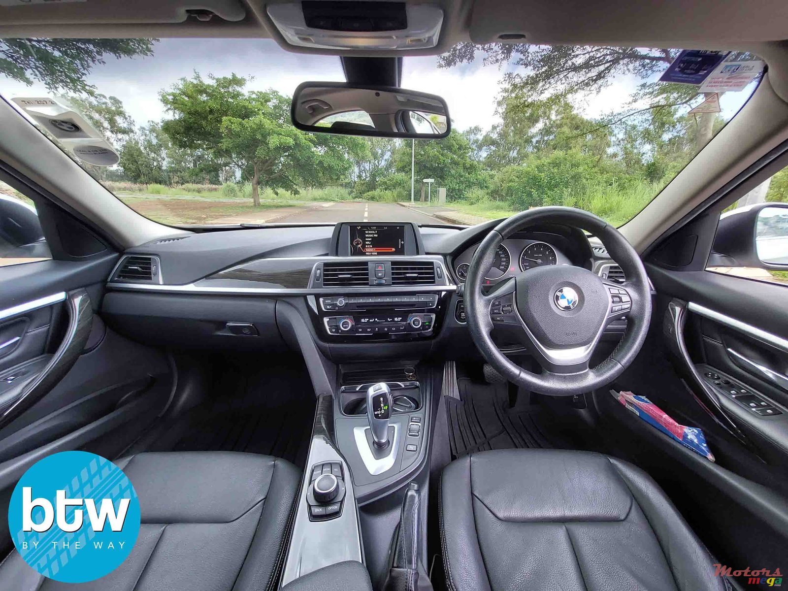 2017' BMW 318 LUXURY photo #7