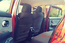 2006' Nissan Tiida photo #2