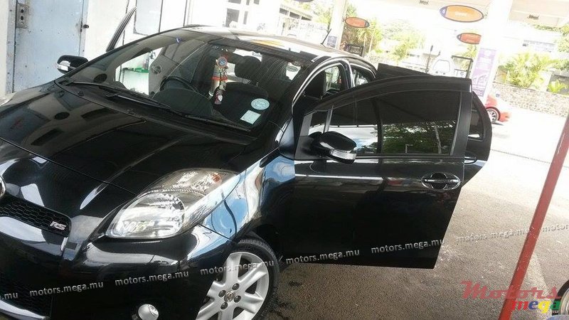 2008' Toyota Vitz rs photo #1