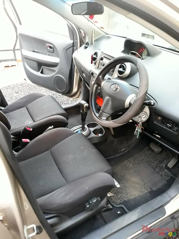 2002' Toyota photo #5