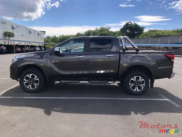 2016' Mazda BT50 3.2 auto LIMITED photo #3