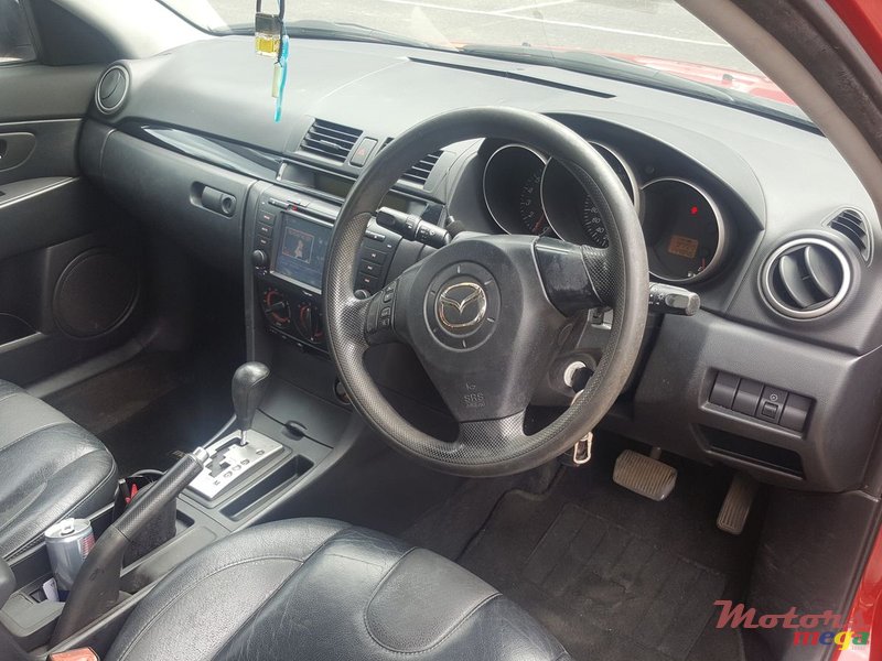 2004' Mazda 3 17" Rims, GPS, Bluetooth, DVD photo #4