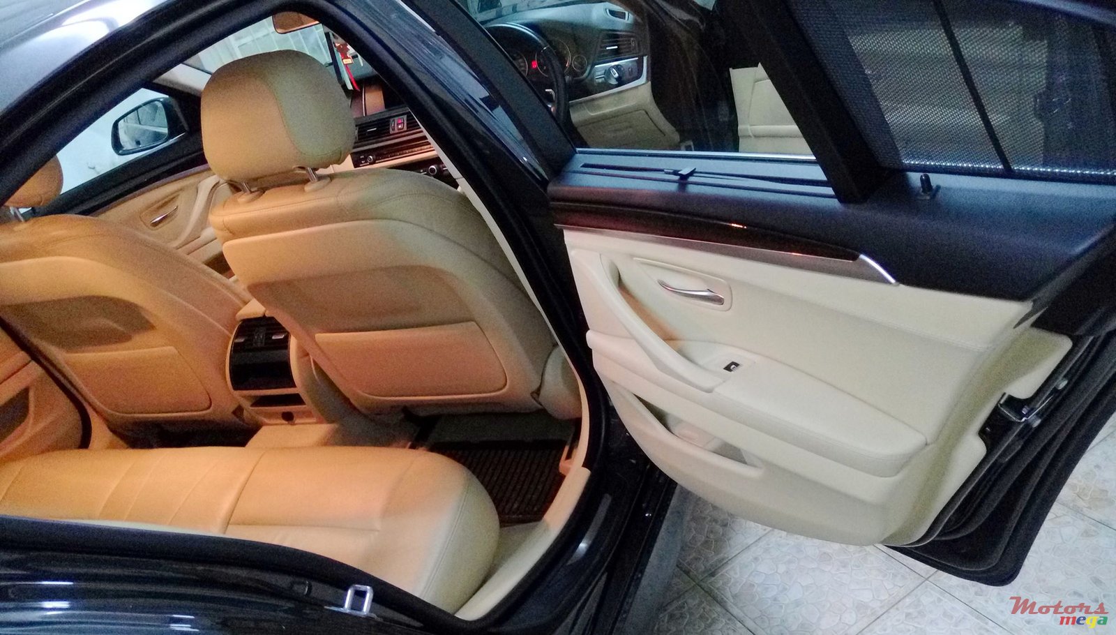 2014' BMW 5 Series photo #5