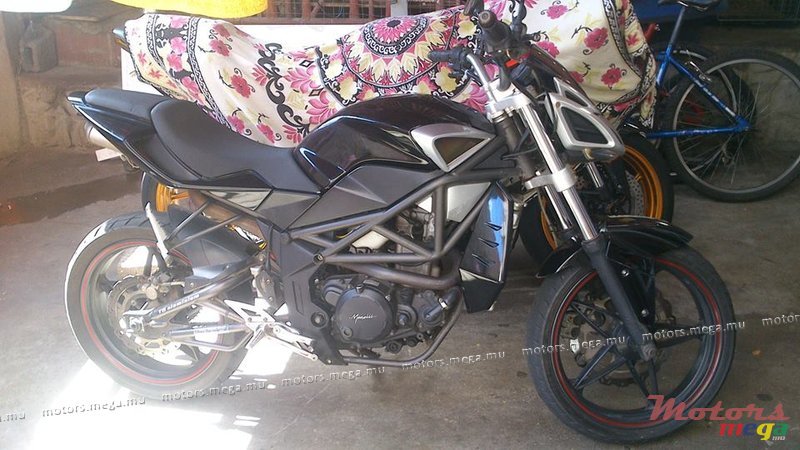 2011' Aprilia none photo #1