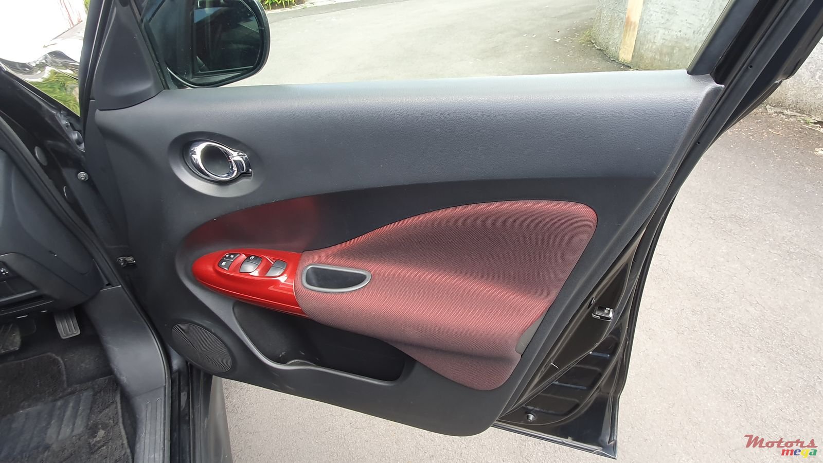 2011' Nissan JUKE 1.5 photo #5