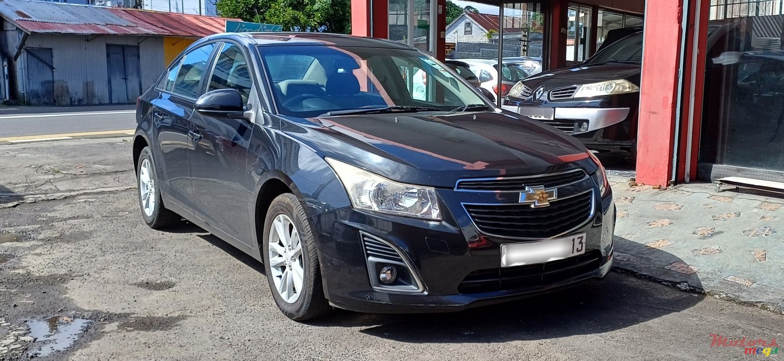 2013' Chevrolet Cruze photo #1