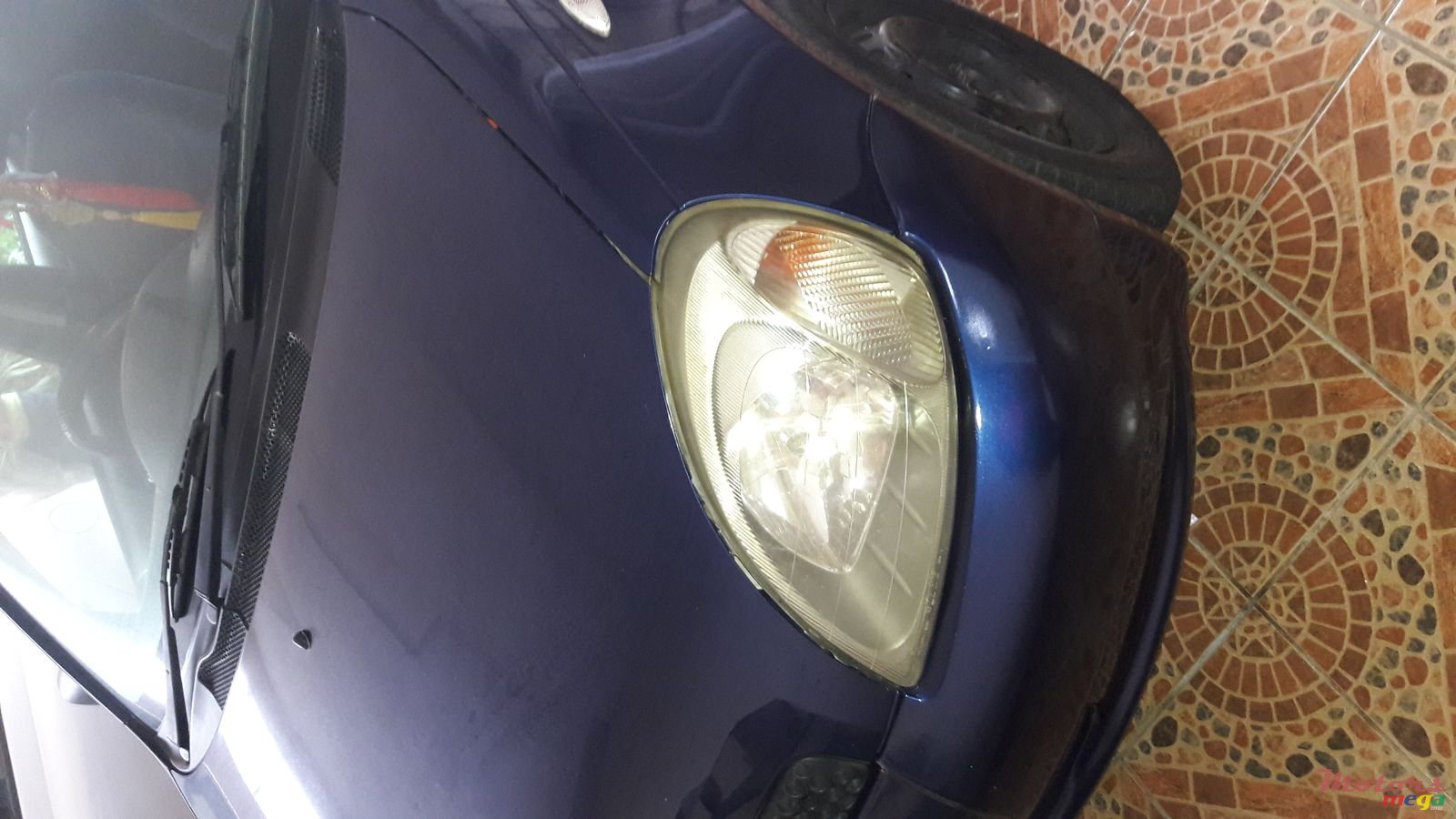 2000' Toyota Vitz photo #1