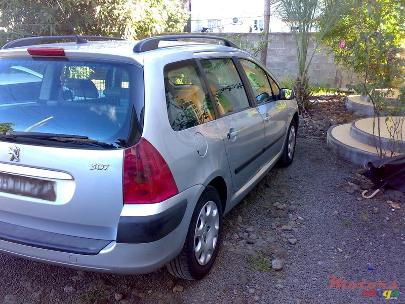 2008' Peugeot 307 photo #1