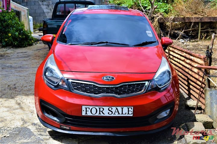 2012' Kia Rio photo #1