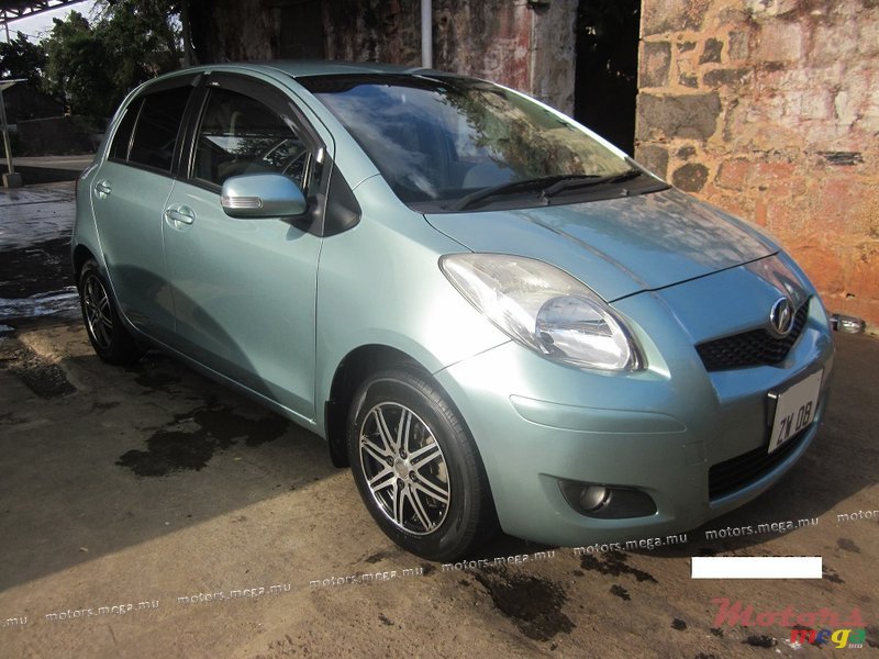 2008' Toyota Vitz (facelift) photo #1