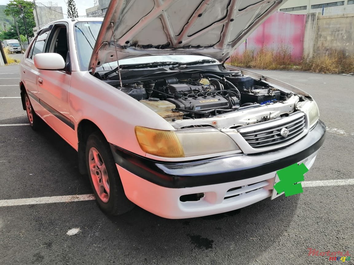 1998' Toyota Corona photo #2