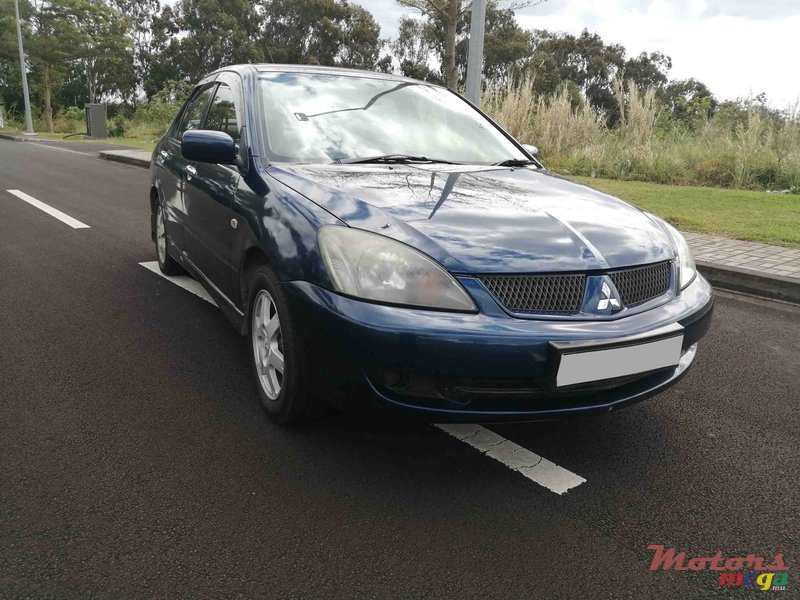 2007' Mitsubishi Lancer photo #1