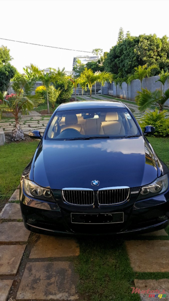 2008' BMW 316 photo #1