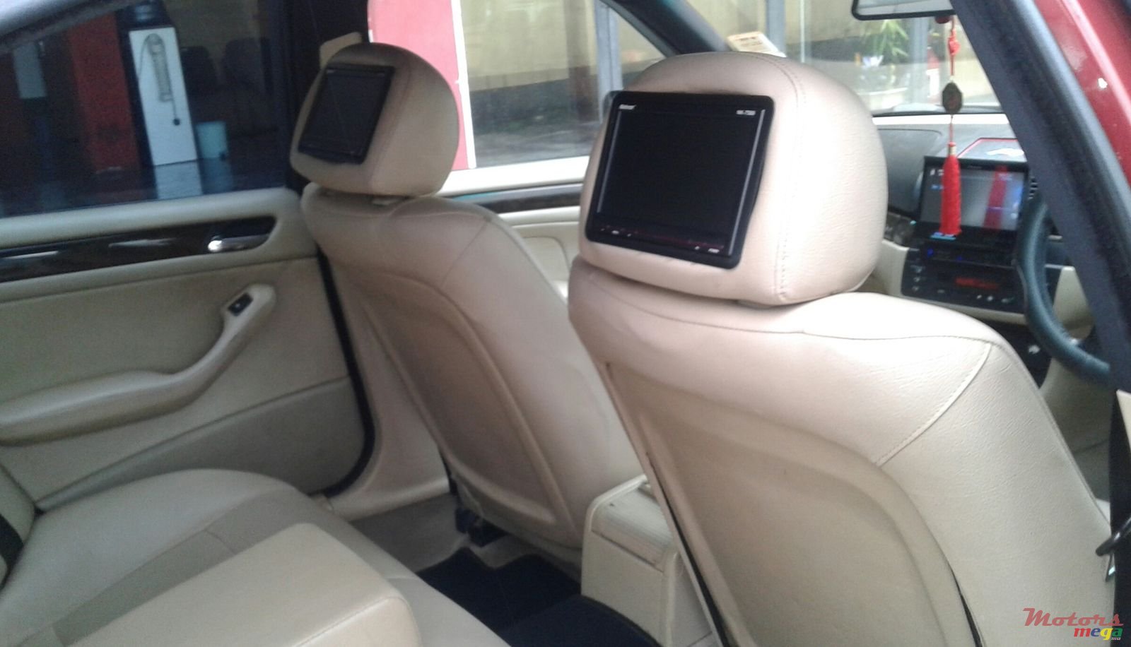 2000' BMW 3 Series Sedan 318i photo #4