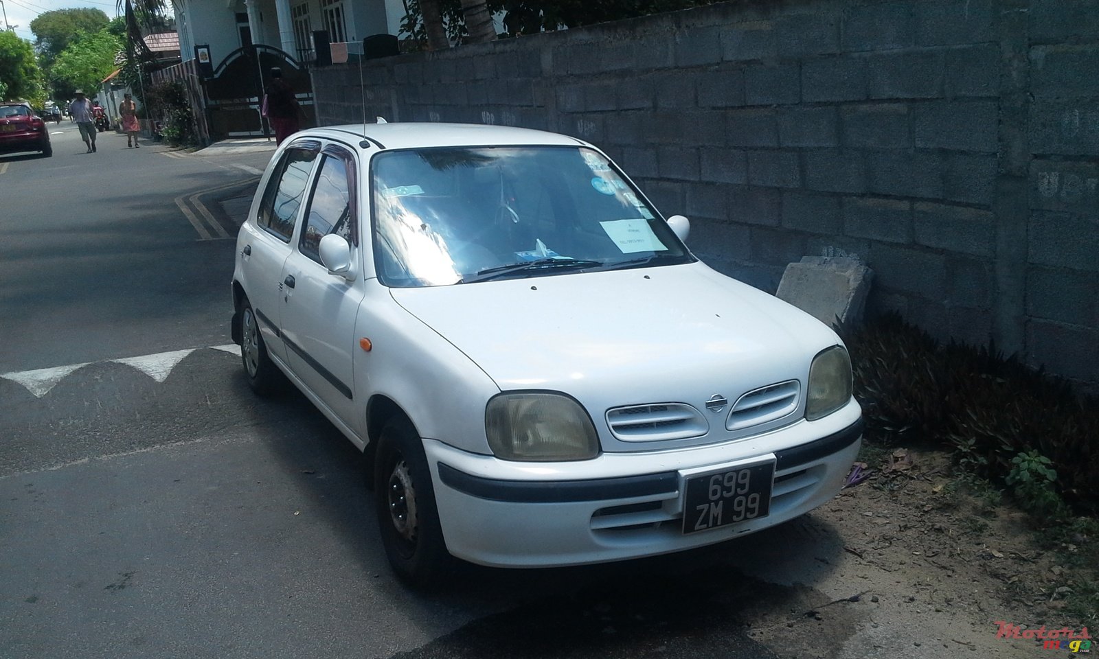 1999' Nissan photo #1