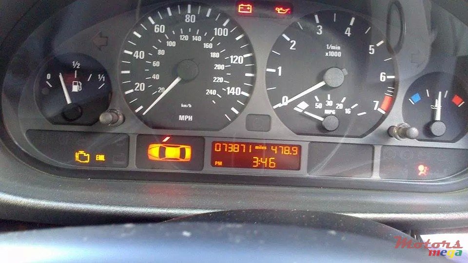 2003' BMW 316 photo #9