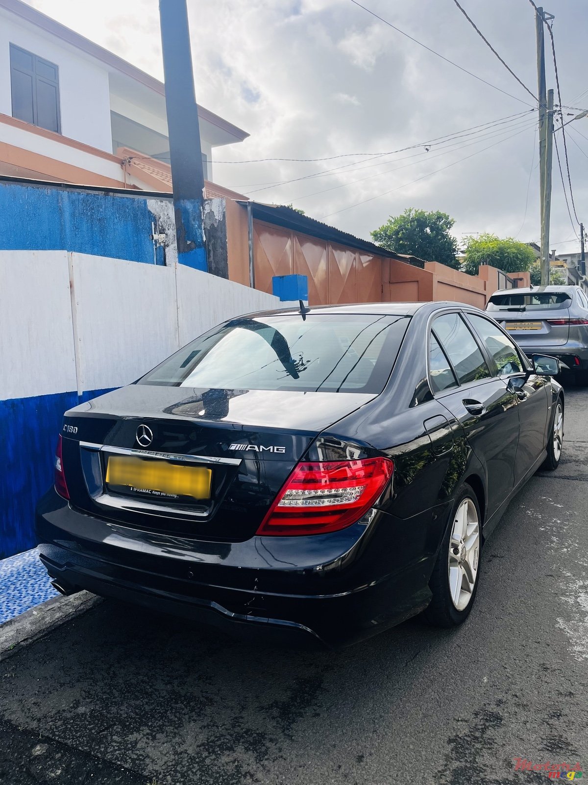 2011' Mercedes-Benz C 180 photo #1