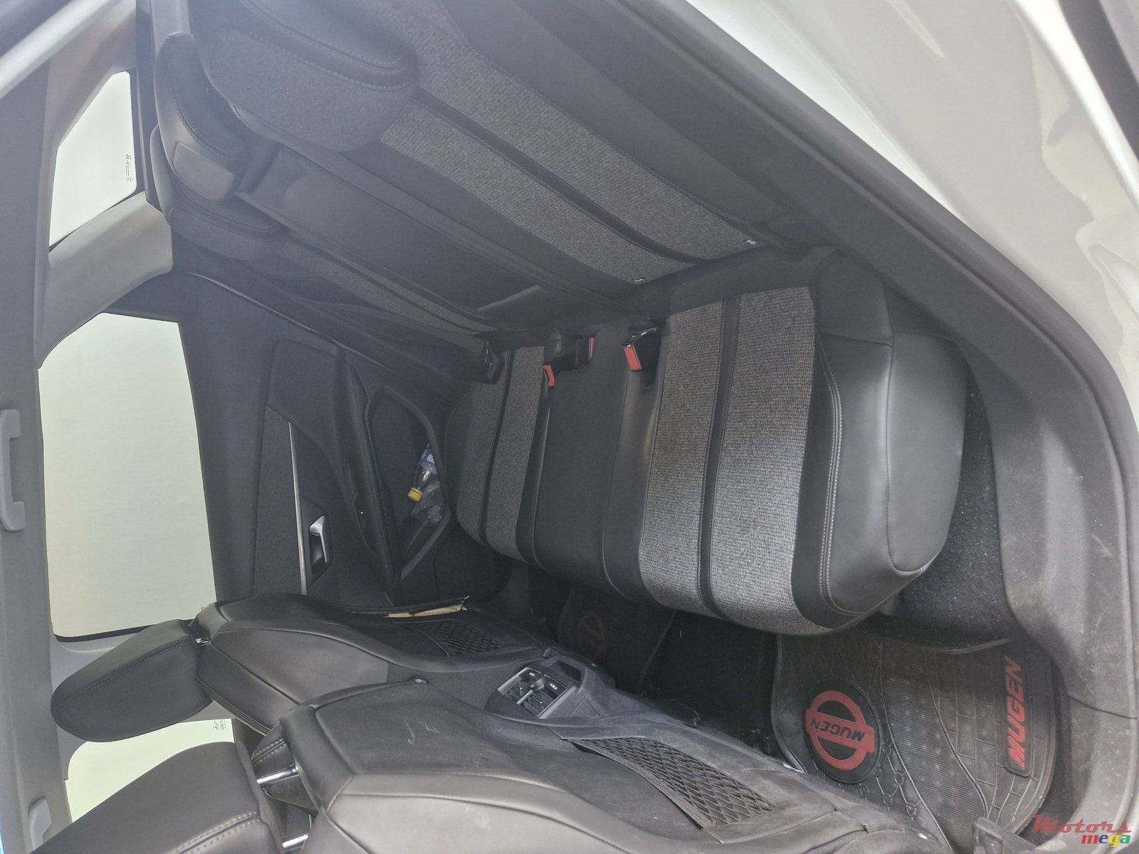 2017' Peugeot 3008 photo #4