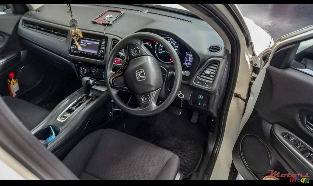 2018' Honda HR-V photo #4