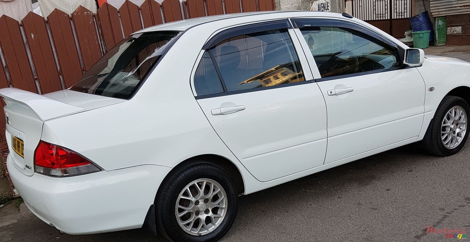 2009' Mitsubishi Lancer Full Option photo #2